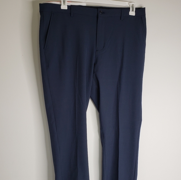Greg Norman Men's Travel Pants - Picture 2 of 5